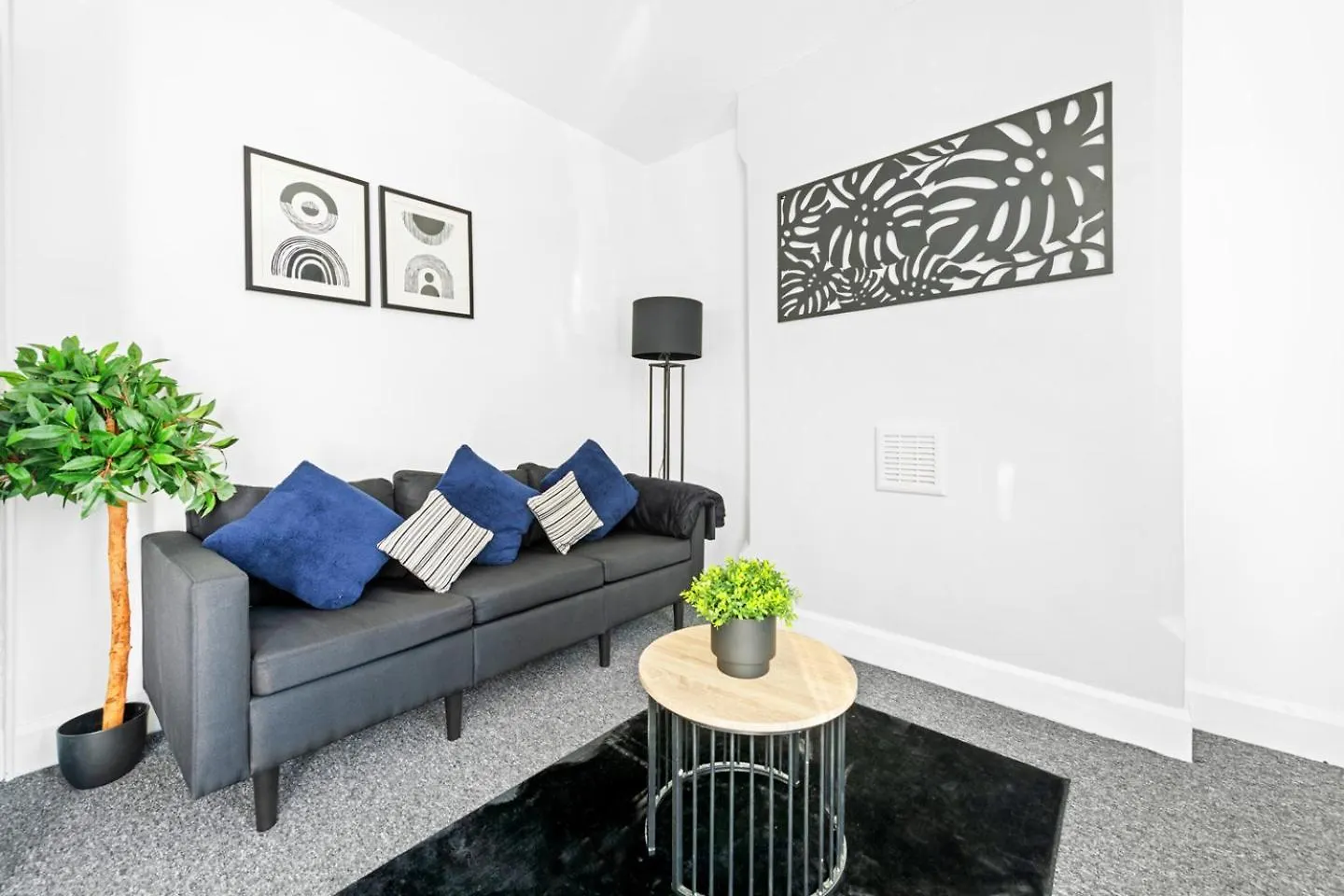 Beautiful 3-Bedroom House Perfect For Families Nottingham